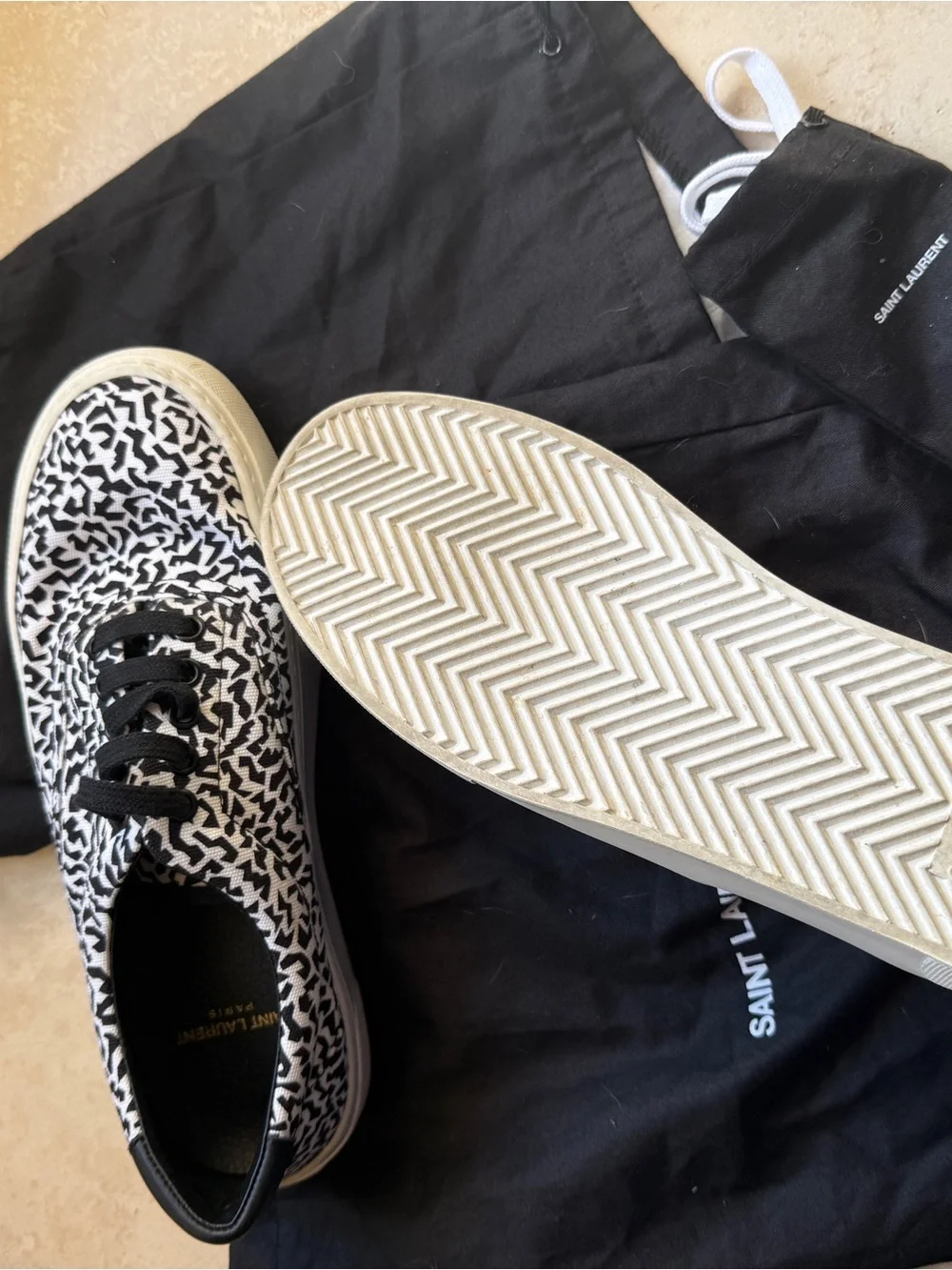 Saint Laurent Black & White Graphic Low-Top Sneakers